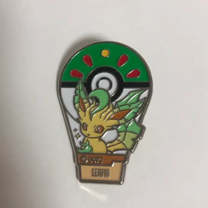 [BUNJANG] Lotte World x Pokemon Collaboration Balloon Flight Leafeon Limited Edition Can Badge / 번장 최저가) 롯데월드 포켓몬 콜라보 풍선비행 리피아 한정판 캔뱃지