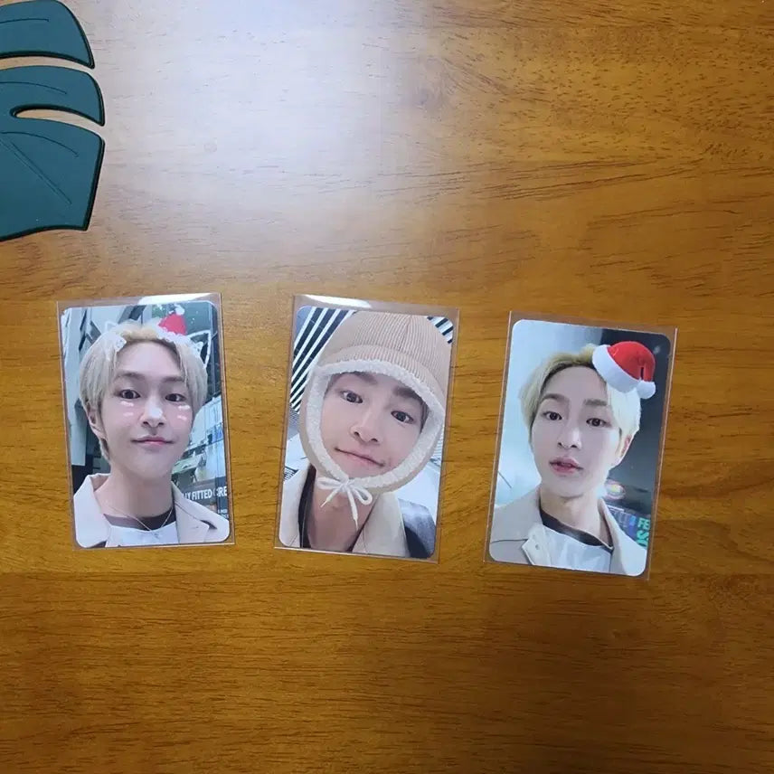 [BUNJANG] SHINee Onew Pink Christmas Photocard / 샤이니 핑크크리스마스 온유 포카 3종