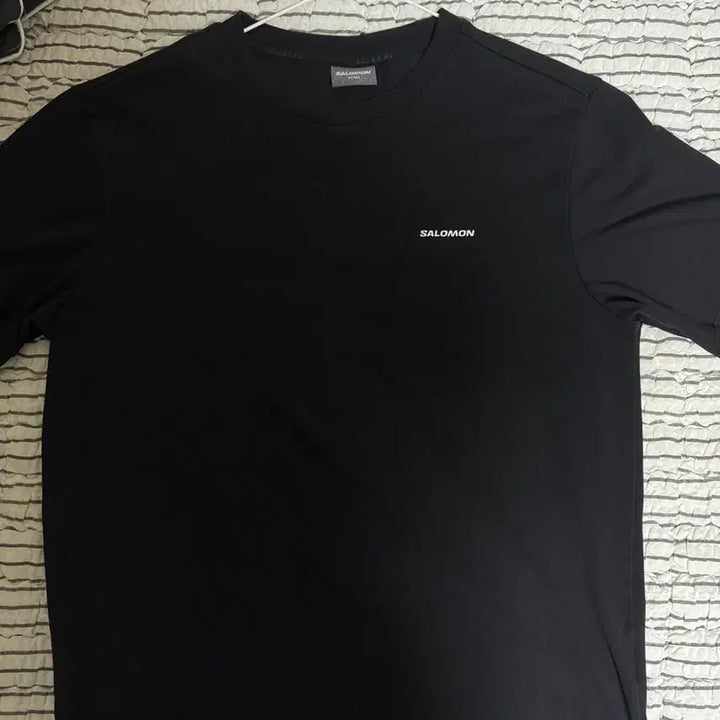 [SOLD OUT] 살로몬 기본로고반팔티셔츠 블랙s