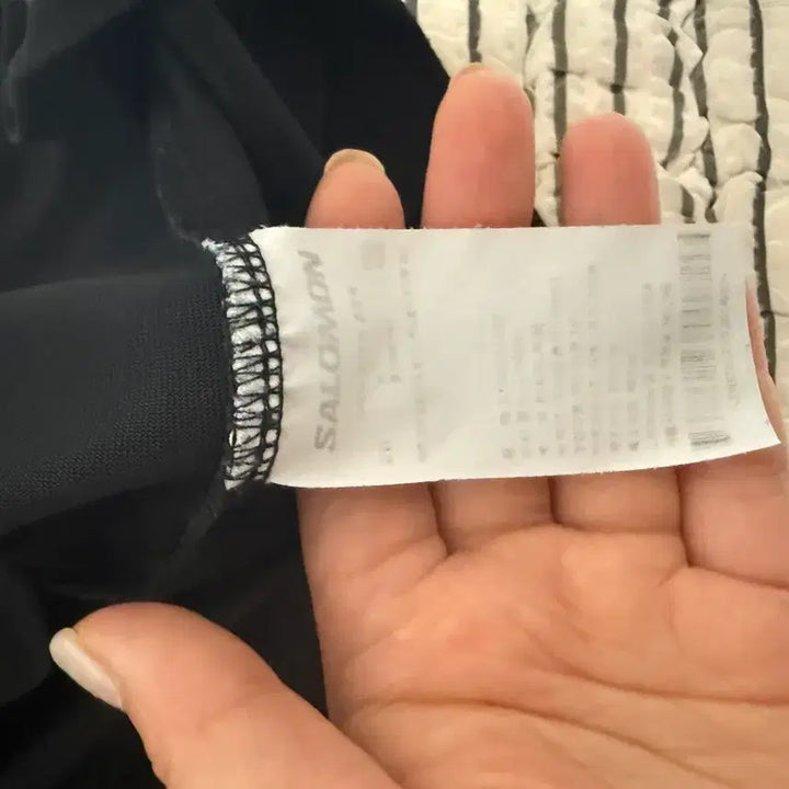 [SOLD OUT] 살로몬 기본로고반팔티셔츠 블랙s