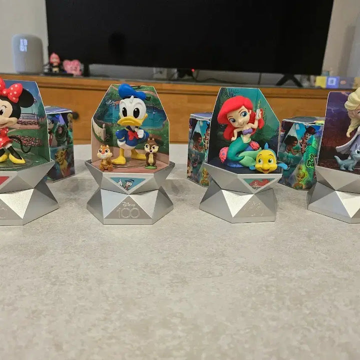 [BUNJANG] Disney 100th Anniversary Capsule Figures Set (8 Types) / 디즈니 100주년 캡슐피규어 8종 (인어공주. 도날드덕. 미니마우스 등)