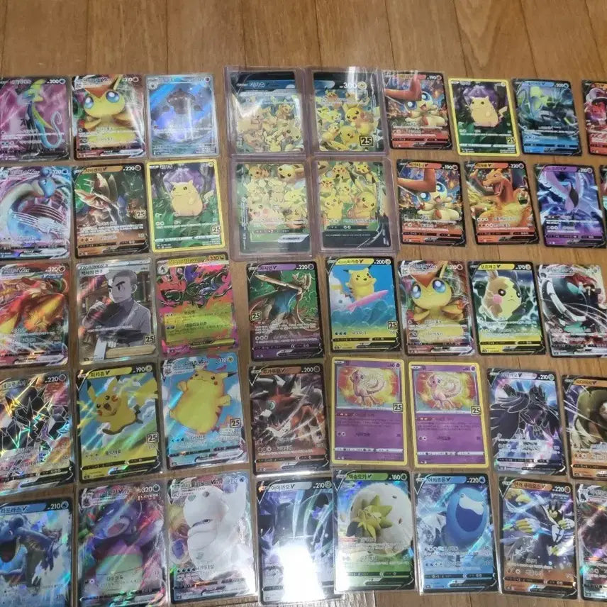 [BUNJANG] Pokemon Cards Bundle (25th Anniversary, Charizard, SR, UR) / 포켓몬 카드 다수 판매합니다 (25주년 카드,리자몽,SR,UR)