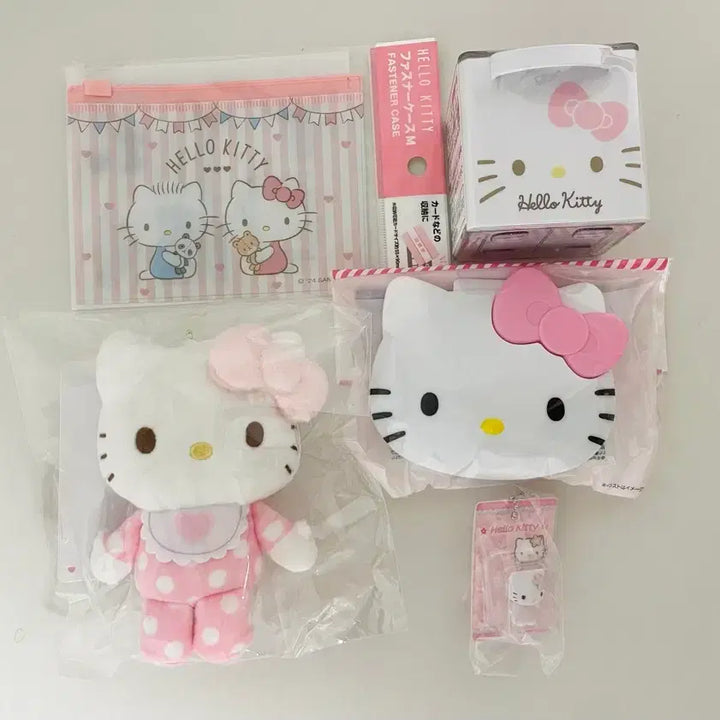 [BUNJANG] Hello Kitty 50th Anniversary Mascot Case Set / 처분) 헬로키티 50주년 마스코트 케이스 세트 정품