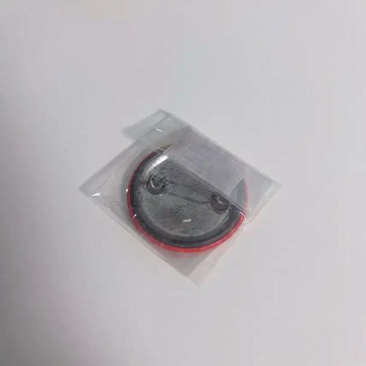 [BUNJANG] One Piece Tokyo Tower Limited Acrylic Stand &amp; Buggy Pirates Logo Can Badge Bundle Set / 일괄) 원피스 도쿄타워 한정 아크릴 +구사해적단 로고 캔뱃지