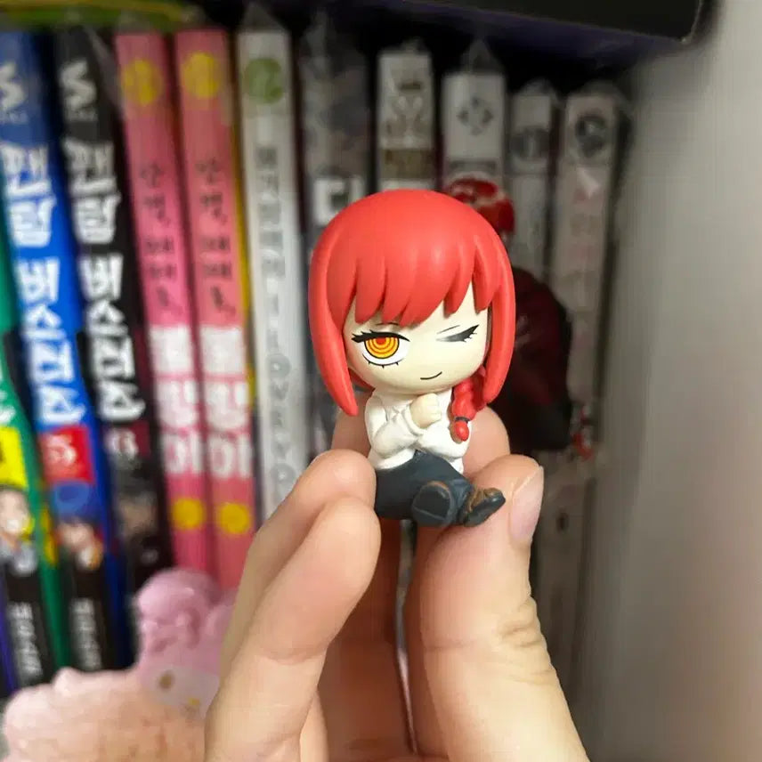 [BUNJANG] Chainsaw Man Makima Shoulder Perching Gacha Figure / 배포) 체인소맨 마키마 어깨쿵 가챠 피규어 양도
