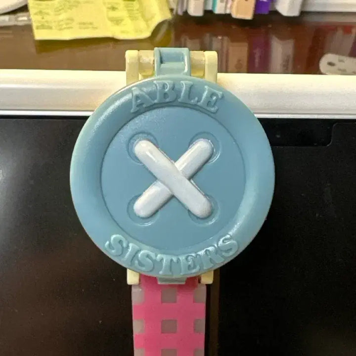 [BUNJANG] Animal Crossing Able Sisters Clock Gacha Set / 동숲 시계 가챠 에이블 시스터즈