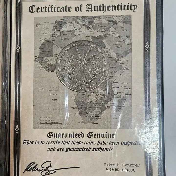[BUNJANG] African Wildlife Coin Collection Book Set (16 Nations) / 아프리카 16개국 야생동물 주화 북세트