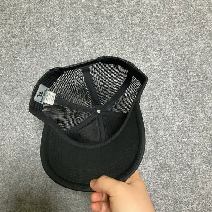 [BUNJANG] Young Life Black Trucker Cap / (Young Life) 블랙 트럭커 캡