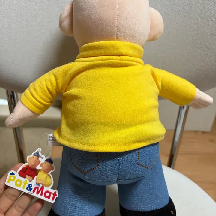 [BUNJANG] Pat &amp; Mat Medium Plush Doll / 패트와 매트 인형 중형사이즈