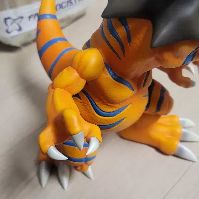 [BUNJANG] Digimon Greymon Agumon Tai Kamiya Resin Statue by Miman / 디지몬 레진 miman 그레이몬
