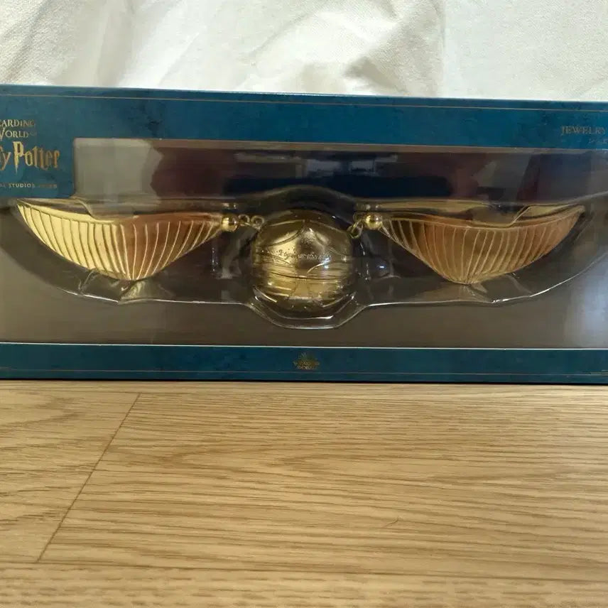 [BUNJANG] Universal Studios Japan Golden Snitch (Sealed) / 해리포터 오사카 유니버셜 골든 스니치 미개봉