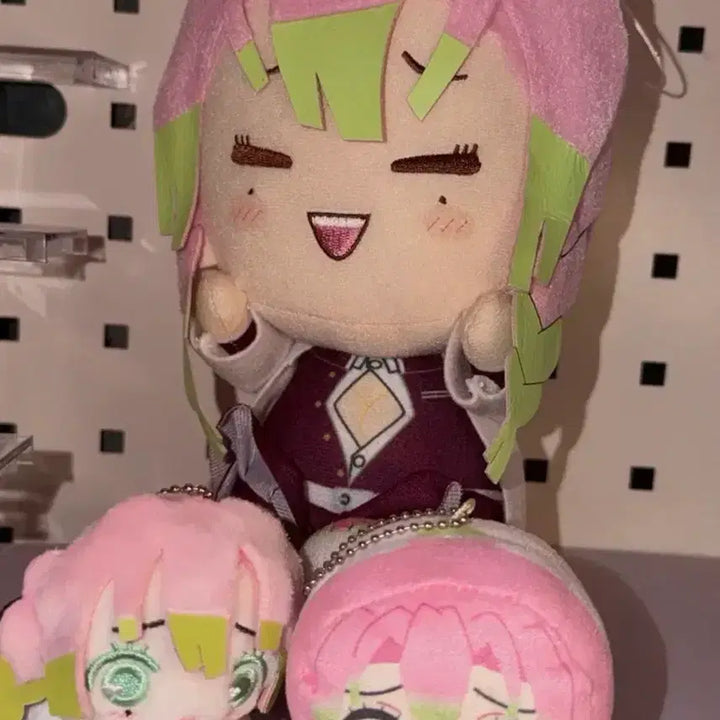 [BUNJANG] Demon Slayer Kanroji Mitsuri Acrylic Stand &amp; Plush Bundle / 귀멸의 칼날 칸로지 미츠리 아크릴 스탠드 귀칼 일괄 인형 누이 판매