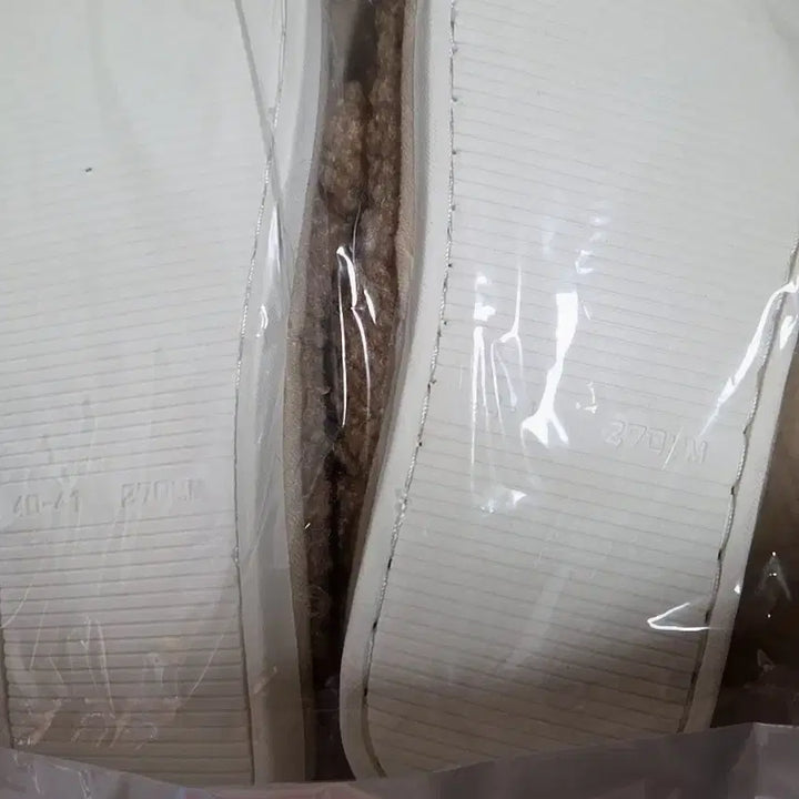 [BUNJANG] Maru is a Puppy Furry Slippers (270 Free Size) / 마루는 강쥐 퍼 슬리퍼