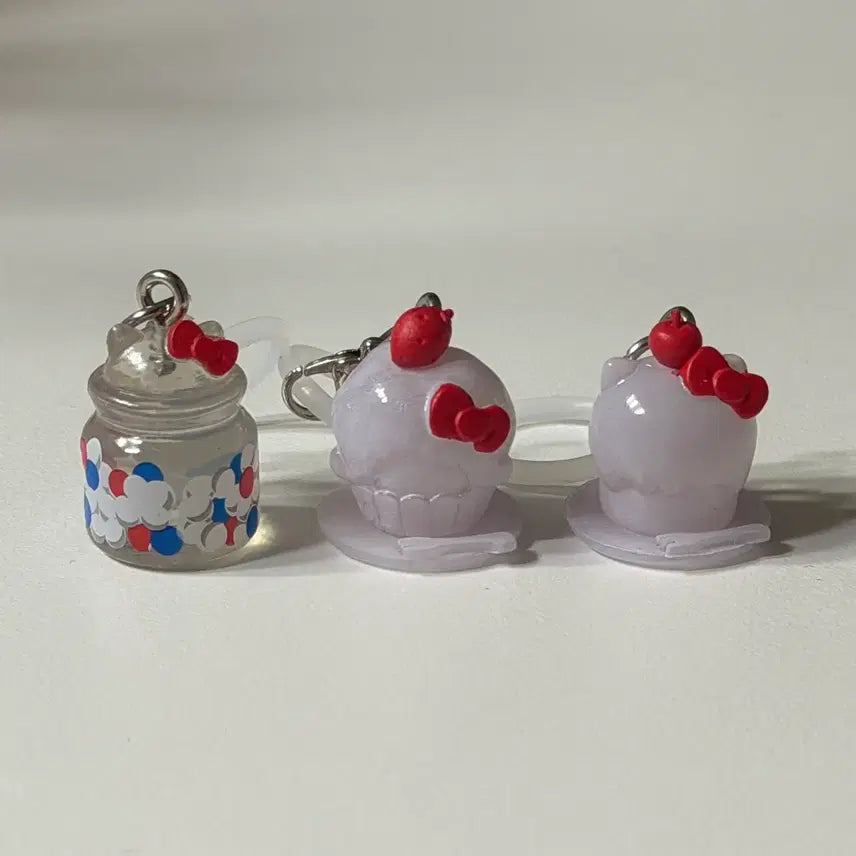 [BUNJANG] Hello Kitty Monchhichi Cake Mezurushi Gacha Set / 키티 몬치치 케이크 메지루시 가챠 3개 세트