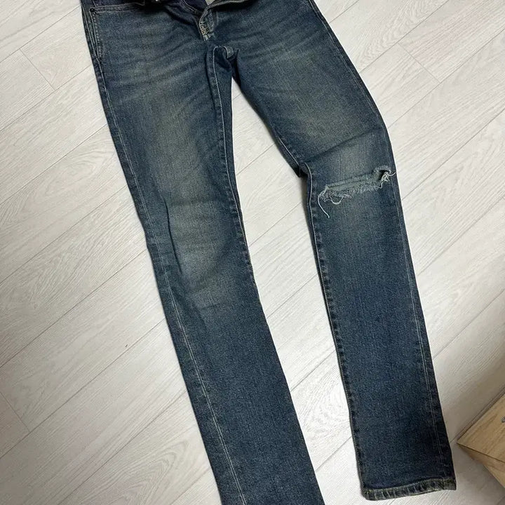 [BUNJANG] Saint Laurent Cutting Jeans Size 27 / 정품 생로랑 커팅 진 27사이즈