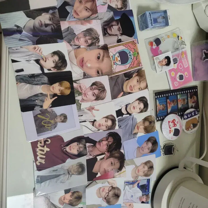 [BUNJANG] IVE SOHEE Lucky Draw Acrylic Rising Concert Sealed Bundle Set / 소희 희귀포카(20장 이상)/미개봉 일괄