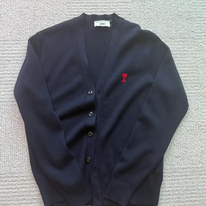 [BUNJANG] Ami Small Heart Navy Cardigan M / 아미 스몰 하트 네이비 가디건 m