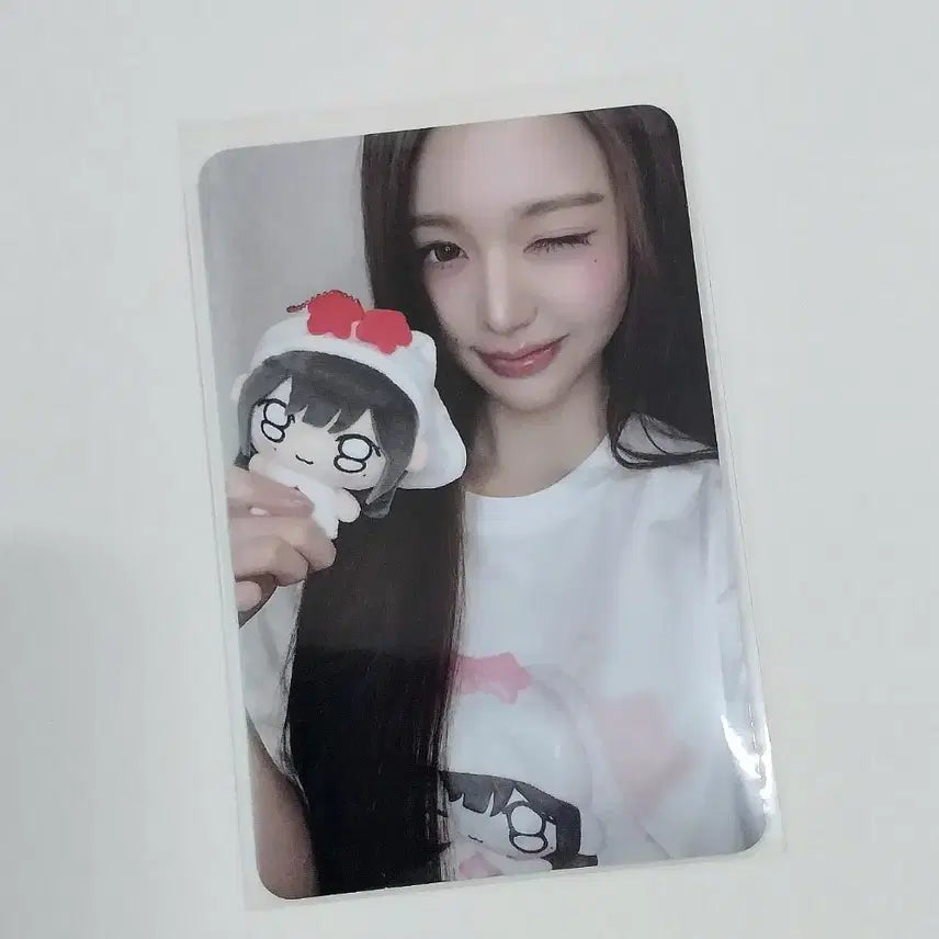 [BUNJANG] IVE Jang Wonyoung Fan Concert MD T-Shirt Photocard / 아이브 장원영 포카 팬콘 엠디 티셔츠 팬콘서트 MD 리바이브