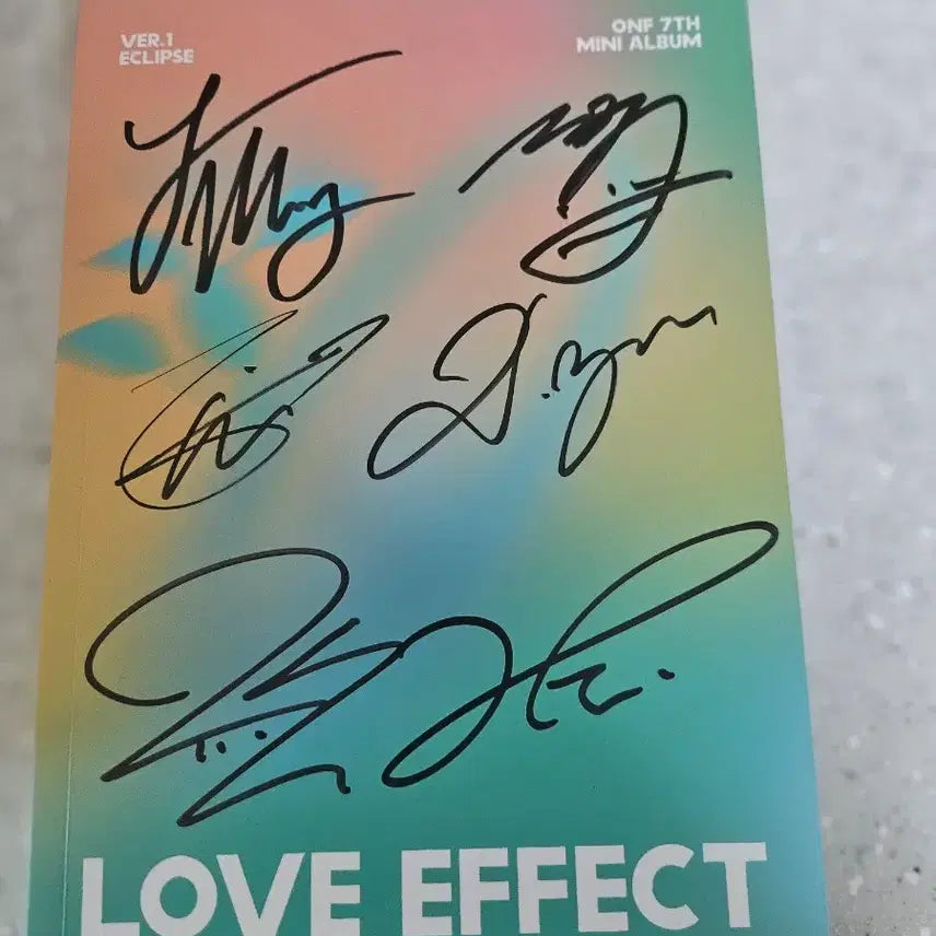 [BUNJANG] ONF LOVE EFFECT Signed Album / 온앤오프 ONF LOVE EFFECT 사인앨범