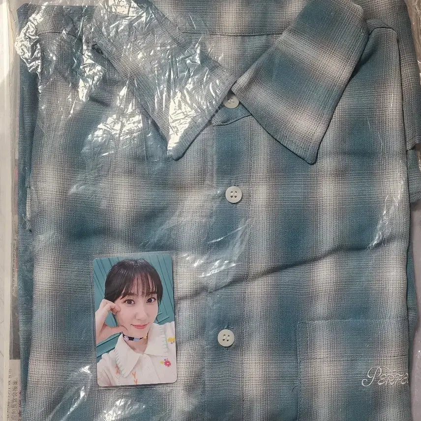 [BUNJANG] Park Eun-bin "Perfect Shirt" Photocard Set / 박은빈 퍼펙트 셔츠[포카포함]