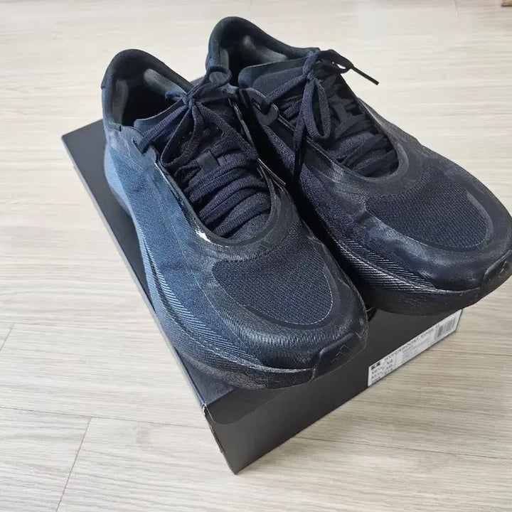 [BUNJANG] Adidas Hyperboost Edge Black Running Shoes 285mm / 아디다스 하이퍼부스트 엣지 블랙 285