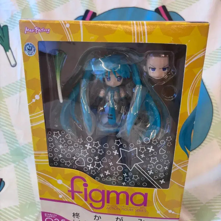[BUNJANG] Max Factory Figma 035 Kagami Hatsune Miku Cosplay Figure (Sealed) / 미개봉 유일 매물 러키스타 카가미 하츠네 미쿠 코스프레 피규어