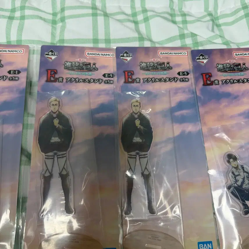 [BUNJANG] Attack on Titan Ichiban Kuji E Prize Acrylic Stand (Sealed) / 미개봉) 진격의거인 제일복권 E상 아크릴 스탠드