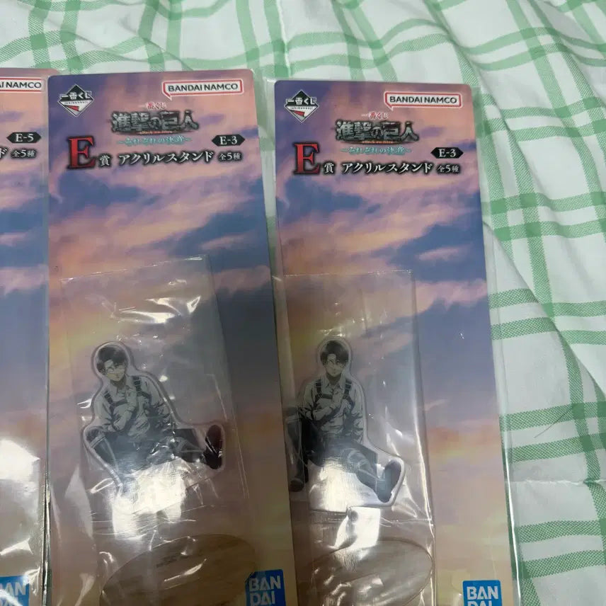 [BUNJANG] Attack on Titan Ichiban Kuji E Prize Acrylic Stand (Sealed) / 미개봉) 진격의거인 제일복권 E상 아크릴 스탠드