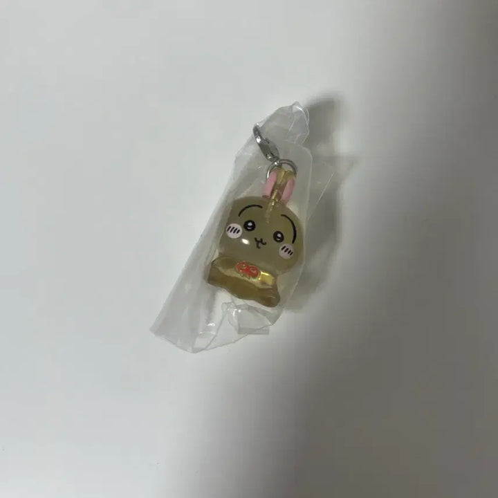 [BUNJANG] Chiikawa Chewy Bunny Rabbit Charm Collection Vol. 3 / 치이카와 먼작귀 메지루시 3탄 우사기