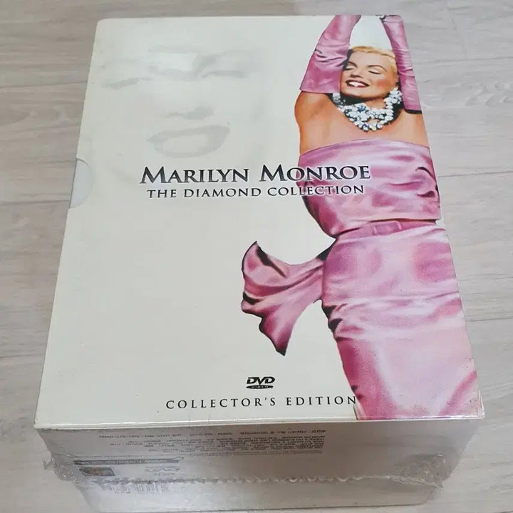 [BUNJANG] Marilyn Monroe Diamond Collection DVD 6-Disc Set / 마를린먼로 영화 DVD 6CD.비닐 안뜯음.다이아몬드 컬렉션