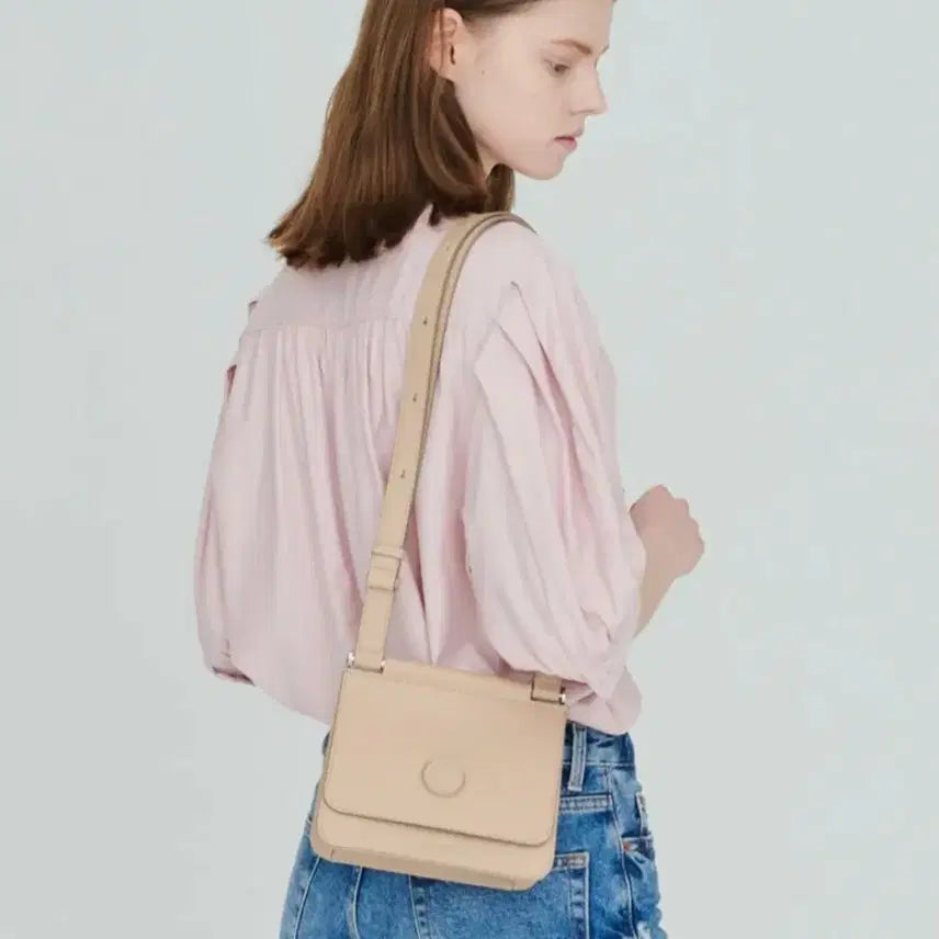 [BUNJANG] Koimooi Mini A Bag Beige / 코이무이 미니 에이 백 Mini A Bag