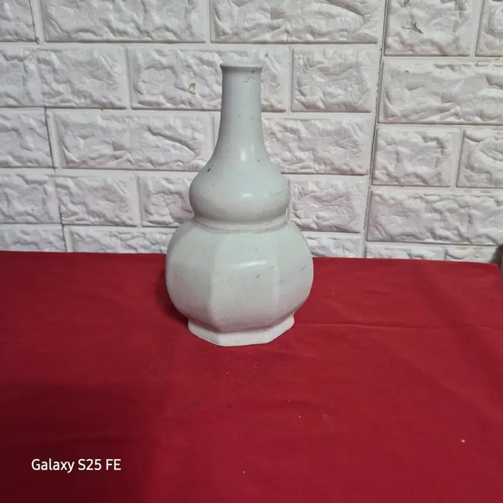 [BUNJANG] White Porcelain Octagonal Two-Tier Vase / 백자8각2단병