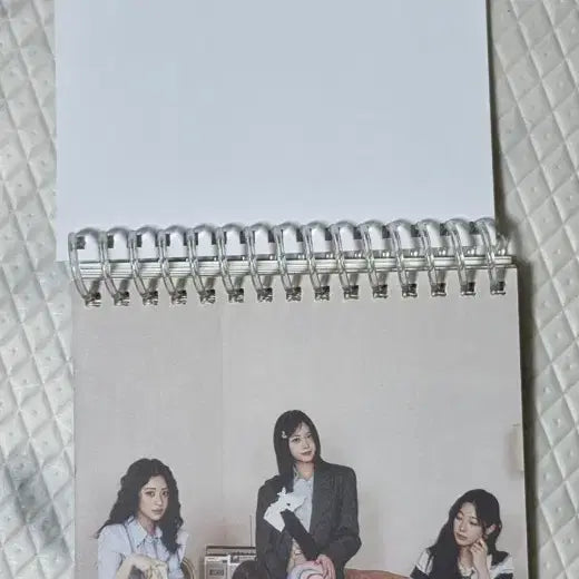 [BUNJANG] LE SSERAFIM 2025 Season&
