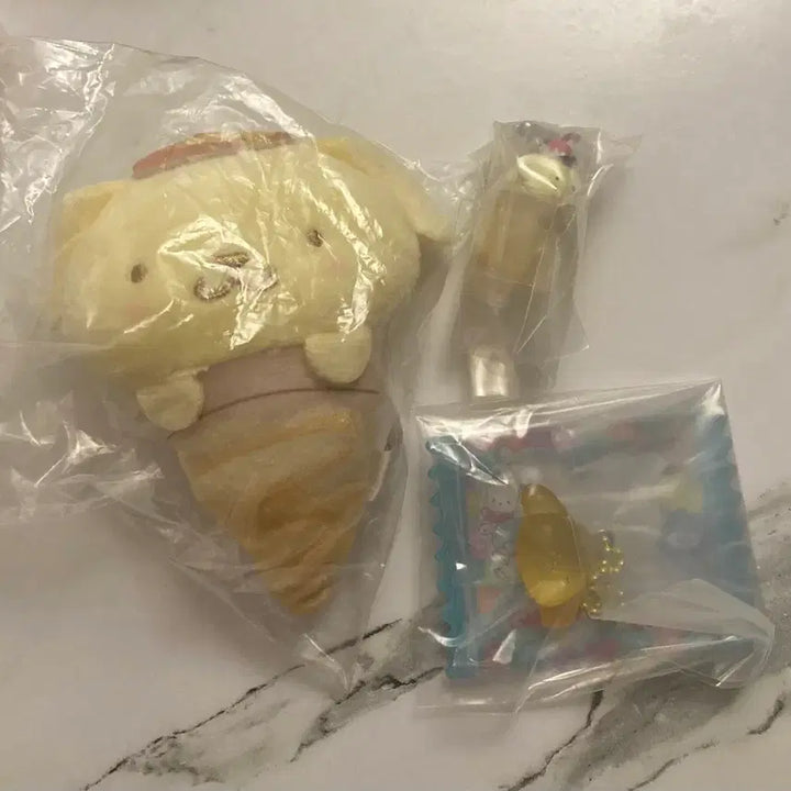 [BUNJANG] Sanrio Pompompurin Cafe Cream Soda Gachapon Pizza Blanket Mascot Bundle Set / 일괄 카페 크림소다 가챠 피자 담요 마스코트,구미츄어참 산리오 폼폼푸린