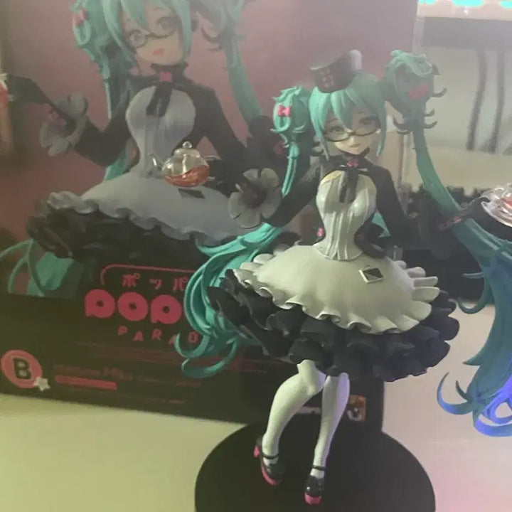 [BUNJANG] Hatsune Miku Cafe Ver. Figure / 하츠네 미쿠 카페 ver 피규어 (가격 내림x)