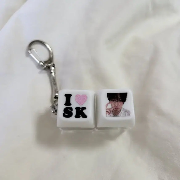 [BUNJANG] NCT WISH Sakuya Keycap Keyring / 엔시티위시 키캡키링 - 사쿠야