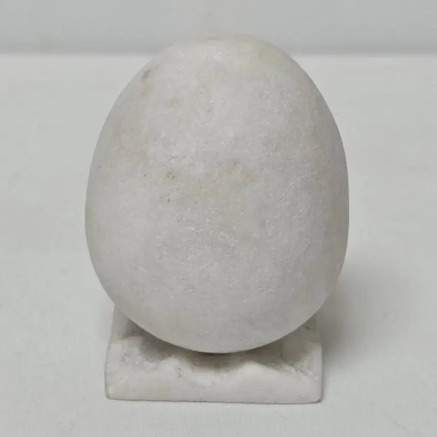 [SOLD OUT] 70년대 유럽성당 대리석 돌조각 재질 부활절 달걀 예수탄생 가톨릭