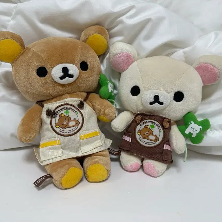 [BUNJANG] Rilakkuma &amp; Korilakkuma Clover Apron Plush Set / 처분 산엑스 레어 리락쿠마 클로버 앞치마 인형 코리락쿠마
