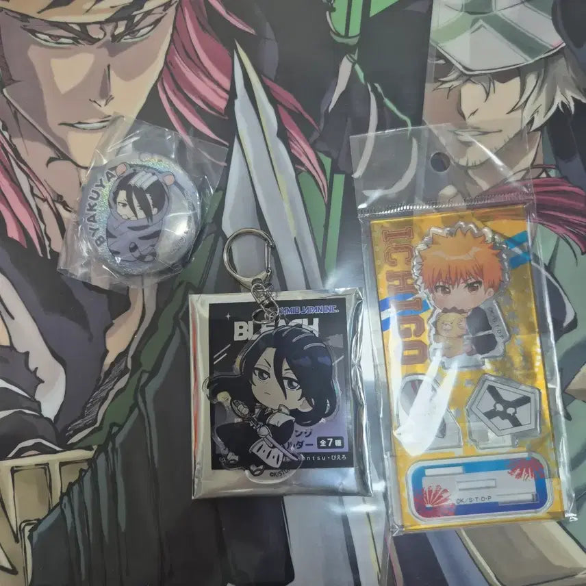 [BUNJANG] Bleach Merchandise Bundle Badge, Keychain, Clear Poster, Acrylic Stand / 블리치 굿즈 일괄판매 뱃지 키링 클리어포스터 아크릴
