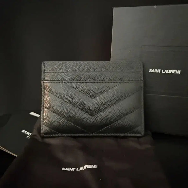 [BUNJANG] Saint Laurent Matelassé Card Holder Silver Hardware / [정품] 입생로랑 마틀라세 카드지갑 은장