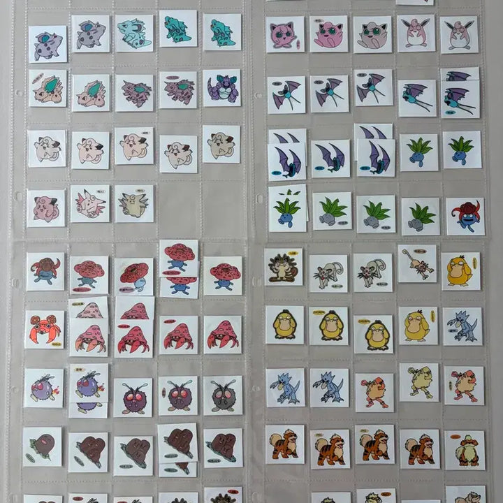 [BUNJANG] Pokemon Ddakji Stickers (Tteumboseal) - Old Version, 1999 Shiny / 포켓몬 띠부씰 구버전 뗀씰 99년도 샤니 띠부