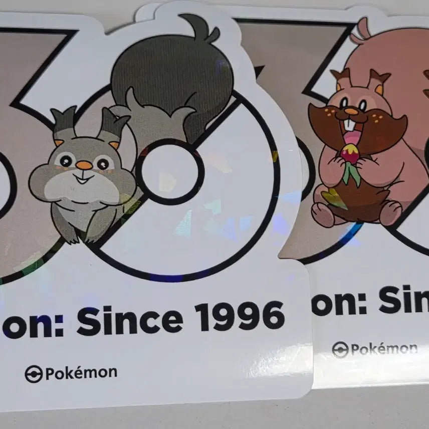 [BUNJANG] Pokemon 30th Anniversary Logo Stickers / 포켓몬 30주년 로고 스티커 탐리스, 요씽리스 판매합니다.