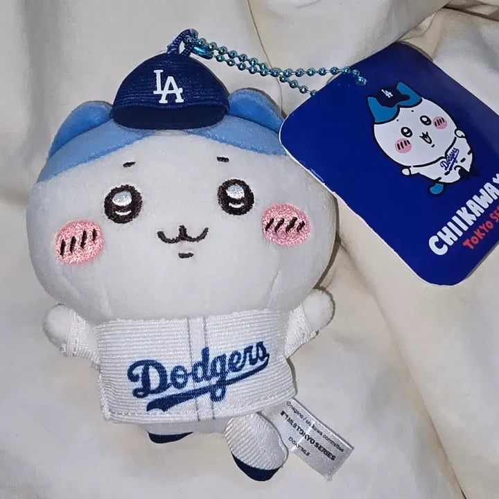 [BUNJANG] Chiikawa Hachiwara LA Dodgers Uniform Plush Keychain / 치이카와 하치와레 인형 LA다저스 유니폼 키링