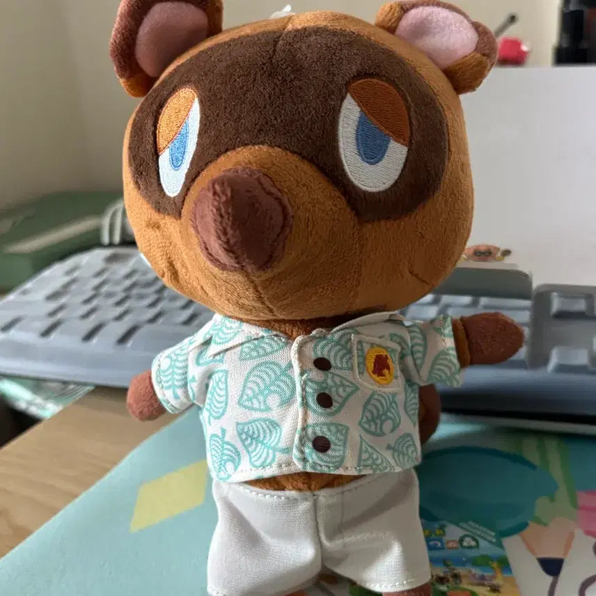 [BUNJANG] Animal Crossing Tom Nook Plush / 동물의숲 너굴사장 인형
