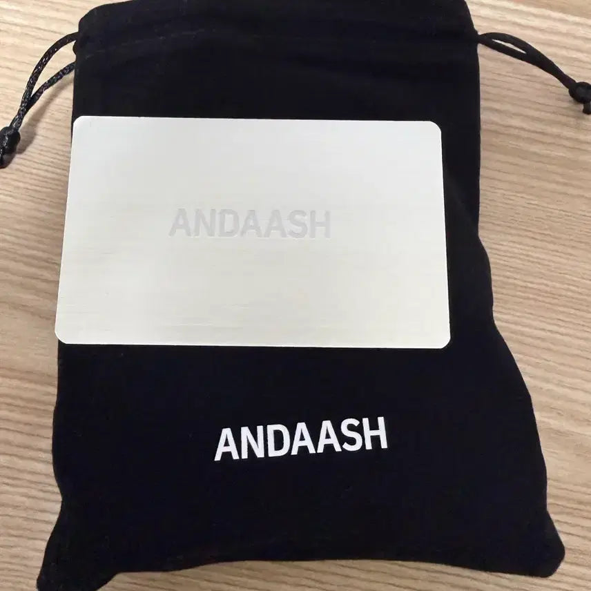 [BUNJANG] ANDAASH aespa Ningning Airpods Max / ANDAASH 앤어애쉬 에스파 닝닝 에어팟맥스