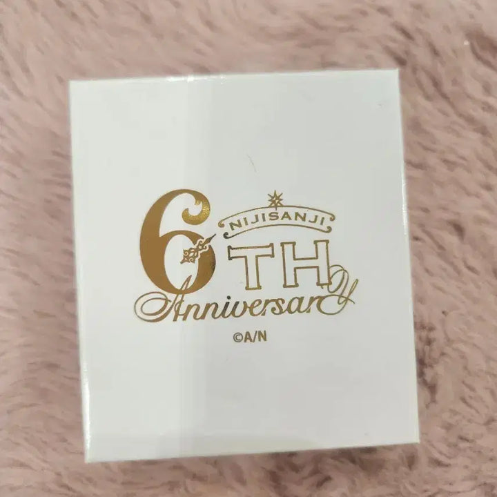 [BUNJANG] Nijisanji Akina Saegusa 6th Anniversary Rocket Pendant / 니지산지 6주년 사에구사 아키나 로켓팬던트