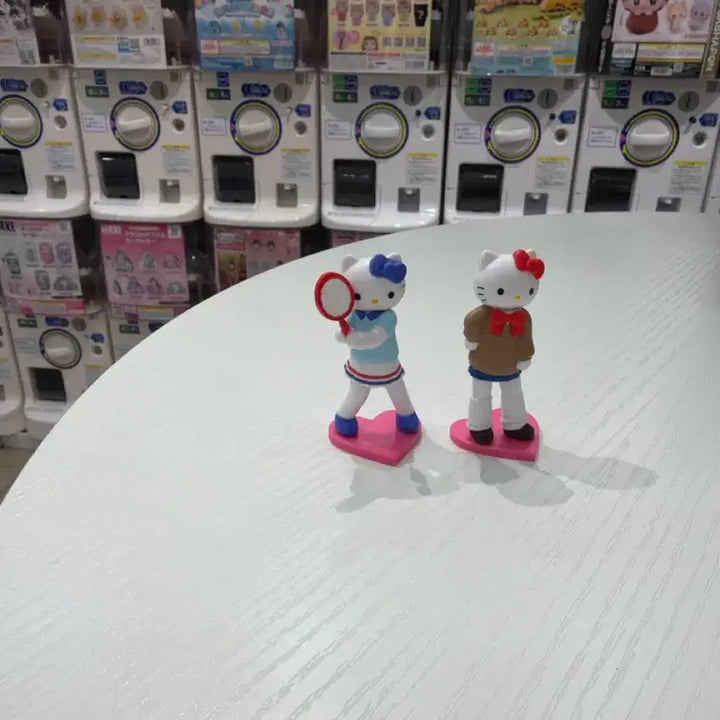 [BUNJANG] Hello Kitty Long-Leg Style Up Gacha Figure Set / 헬로키티 롱다리 스타일업 피규어 가챠(5/28 출시)