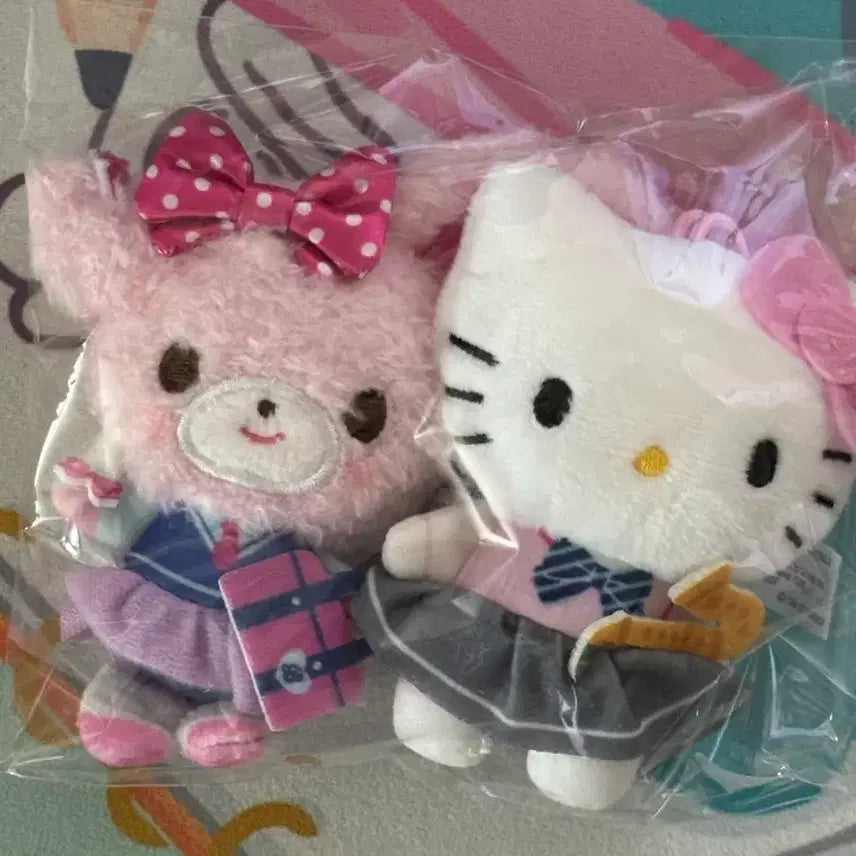 [BUNJANG] Sanrio Kitty &amp; Pink Rabbit Keychain Set / 산리오 키티 &amp; 핑크우사 키링