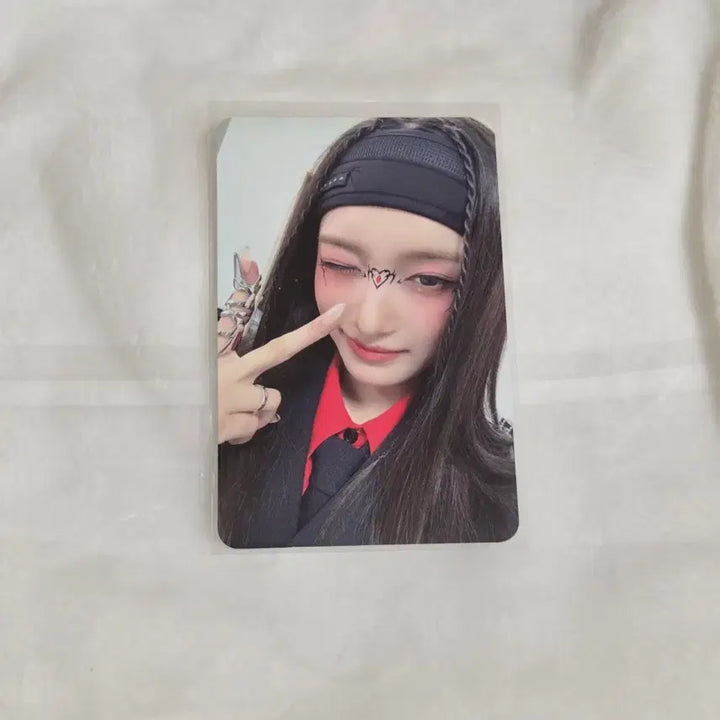 [BUNJANG] IVE Leeseo Music Korea POB Photocard / 아이브 이서 스위치 뮤코 미공포 포카 판매