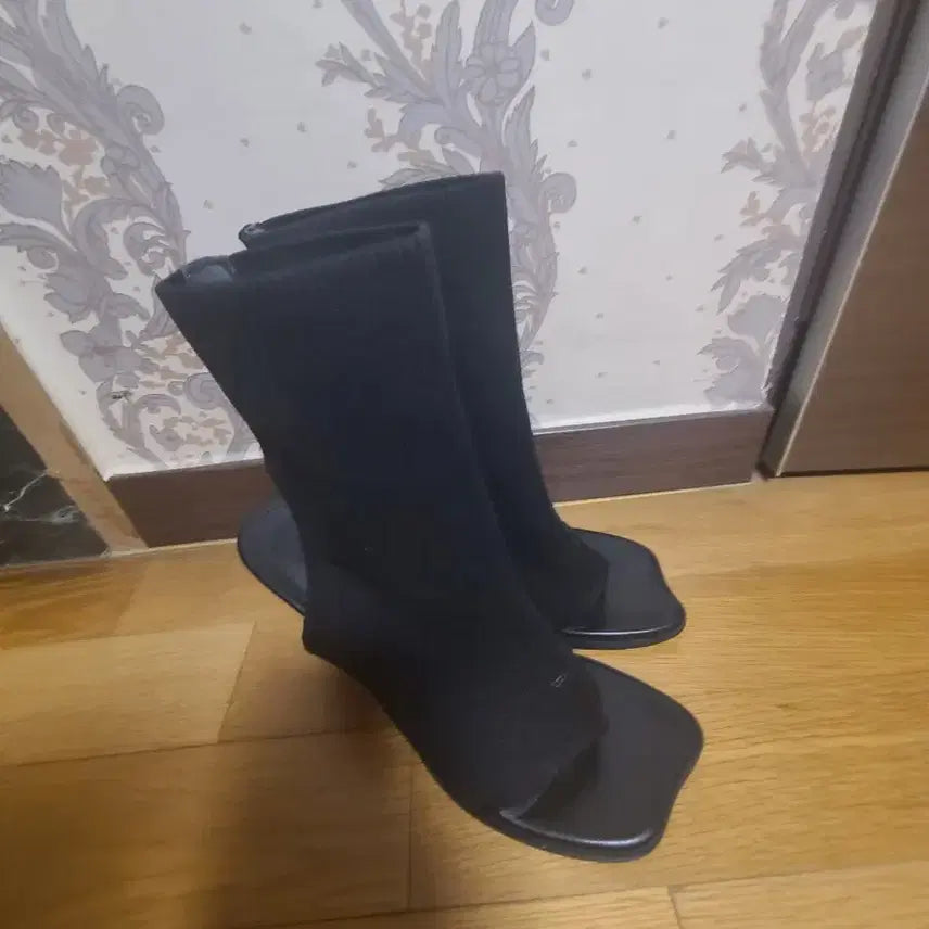 [BUNJANG] Black Knit Sock Ankle Boots (240) / 블랙 니트 삭스 앵클 부츠240